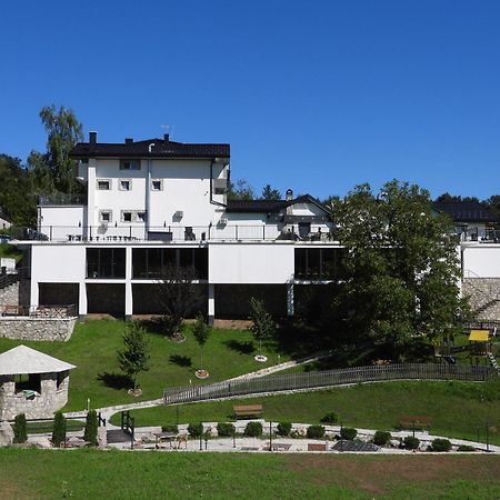 Motel Aladin Cazin Exterior foto