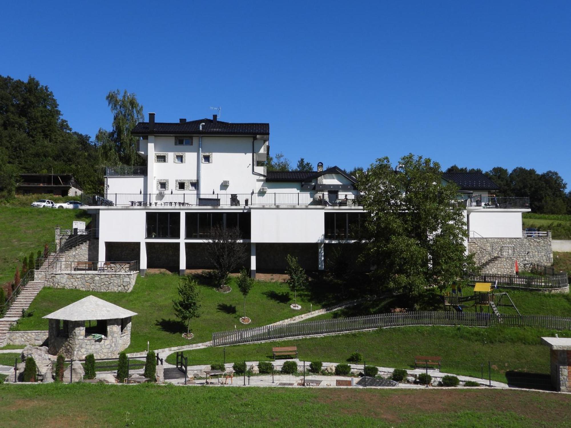 Motel Aladin Cazin Exterior foto